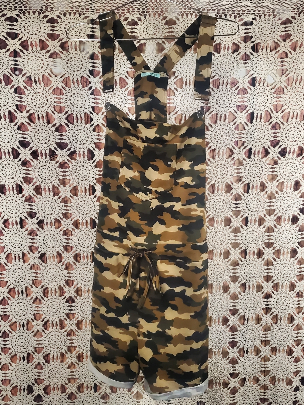 NWOT Camouflage Utility Shorts Overalls - Olive/Khaki